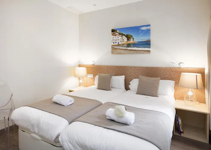 Eixample Building Apartments By Mercedes Heritage